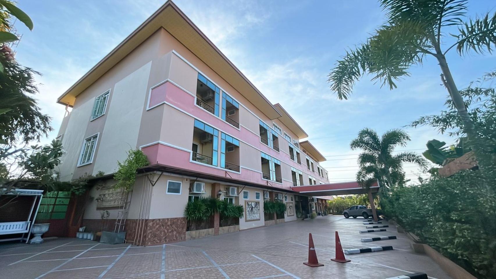 Sk Resort Pattaya Bang Lamung Exterior photo